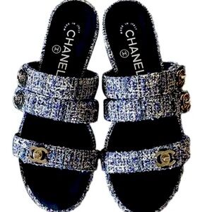 Chanel Tweed white and Navy silver logo hardware interlocking CC sandals